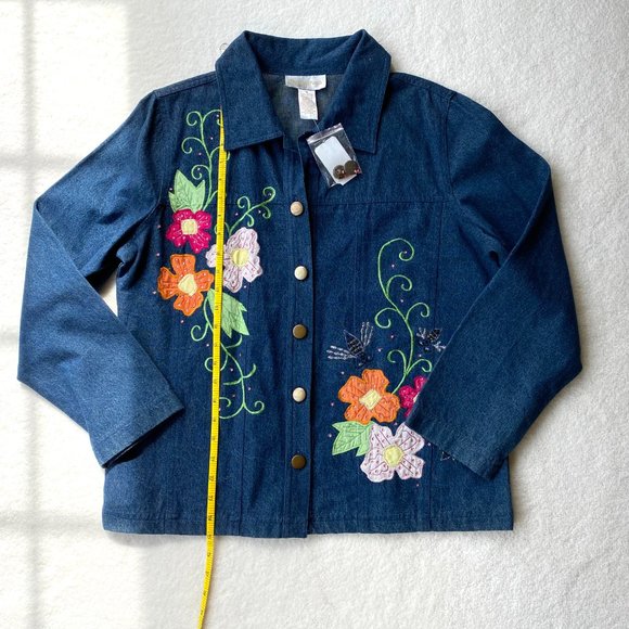 Womens Denim Jean Jacket Tapestry Patch Spring Bee Floral Embroidered Size M NWT - Picture 9 of 9